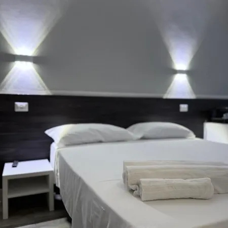 Tiburtina Hotel Holiday-3